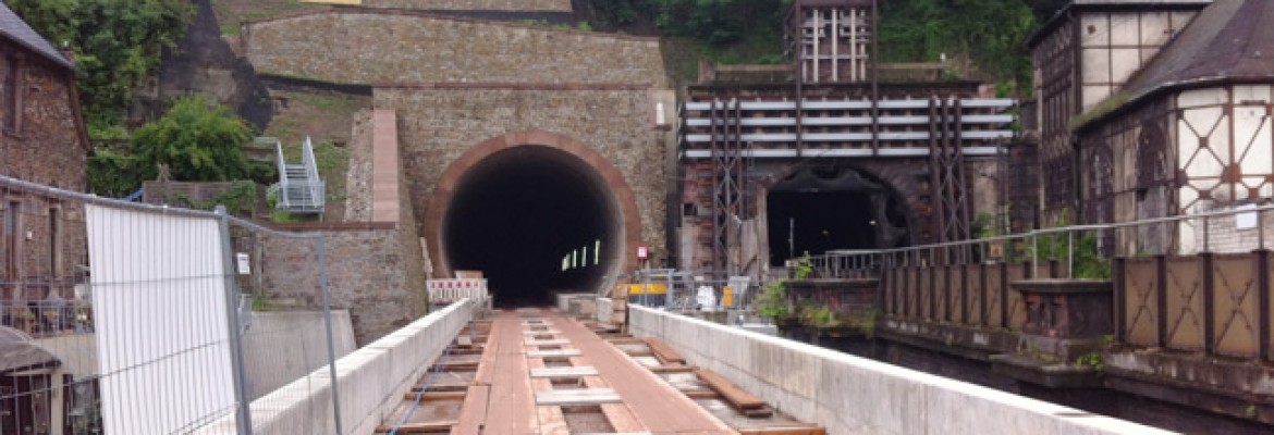 Bau des Neuen und Erneuerung des alten Kaiser-Wilhelm-Tunnels